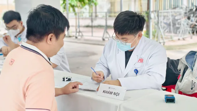 Khám sức khỏe định kỳ cho người dân bảo đảm đúng tiến độ, đúng đối tượng và chất lượng