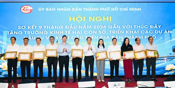 Bí thư Thành ủy TPHCM Trần Lưu Quang: Nghĩ cách làm mới hiệu quả hơn để tăng trưởng 2 con số