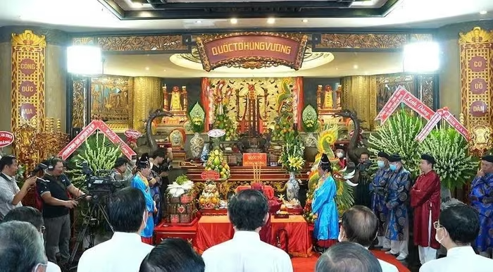 TP Hồ Chí Minh: Nhiều hoạt động tưởng nhớ Quốc Tổ Hùng Vương