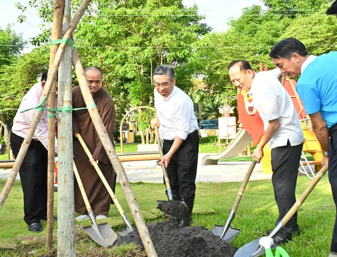 Phường kiểu mẫu ở TPHCM phát động phong trào chung tay bảo vệ môi trường