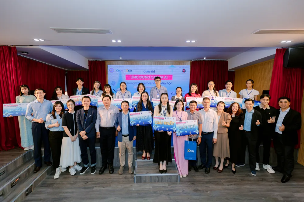 Giáo viên sôi nổi chia sẻ ứng dụng công nghệ trong dạy học