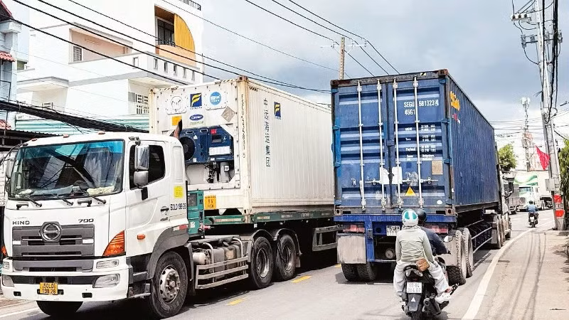 Bài toán giao thông cho cảng biển