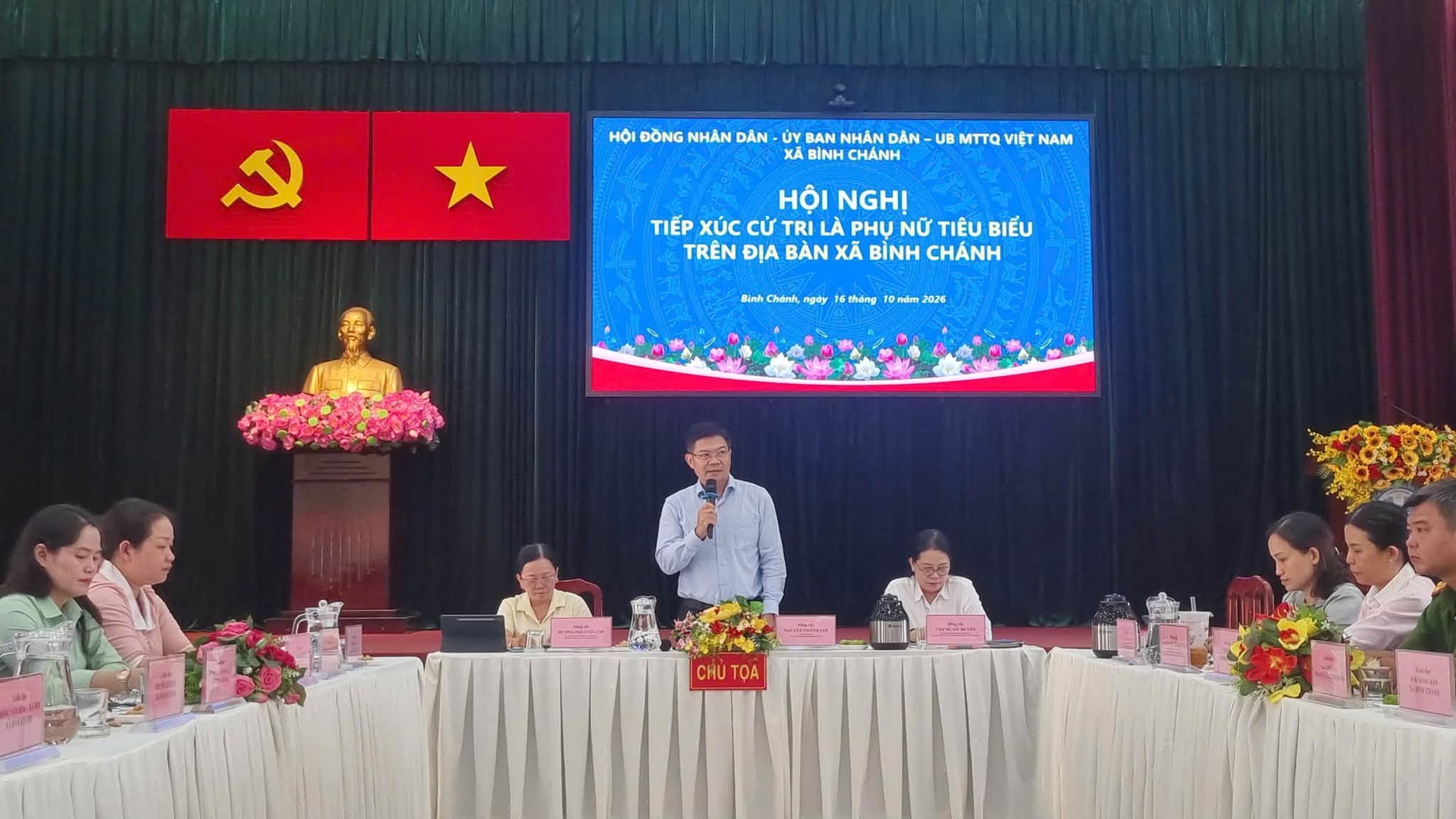 XÃ BÌNH CHÁNH TỔ CHỨC HỘI NGHỊ TIẾP XÚC CỬ TRI LÀ PHỤ NỮ TIÊU BIỂU