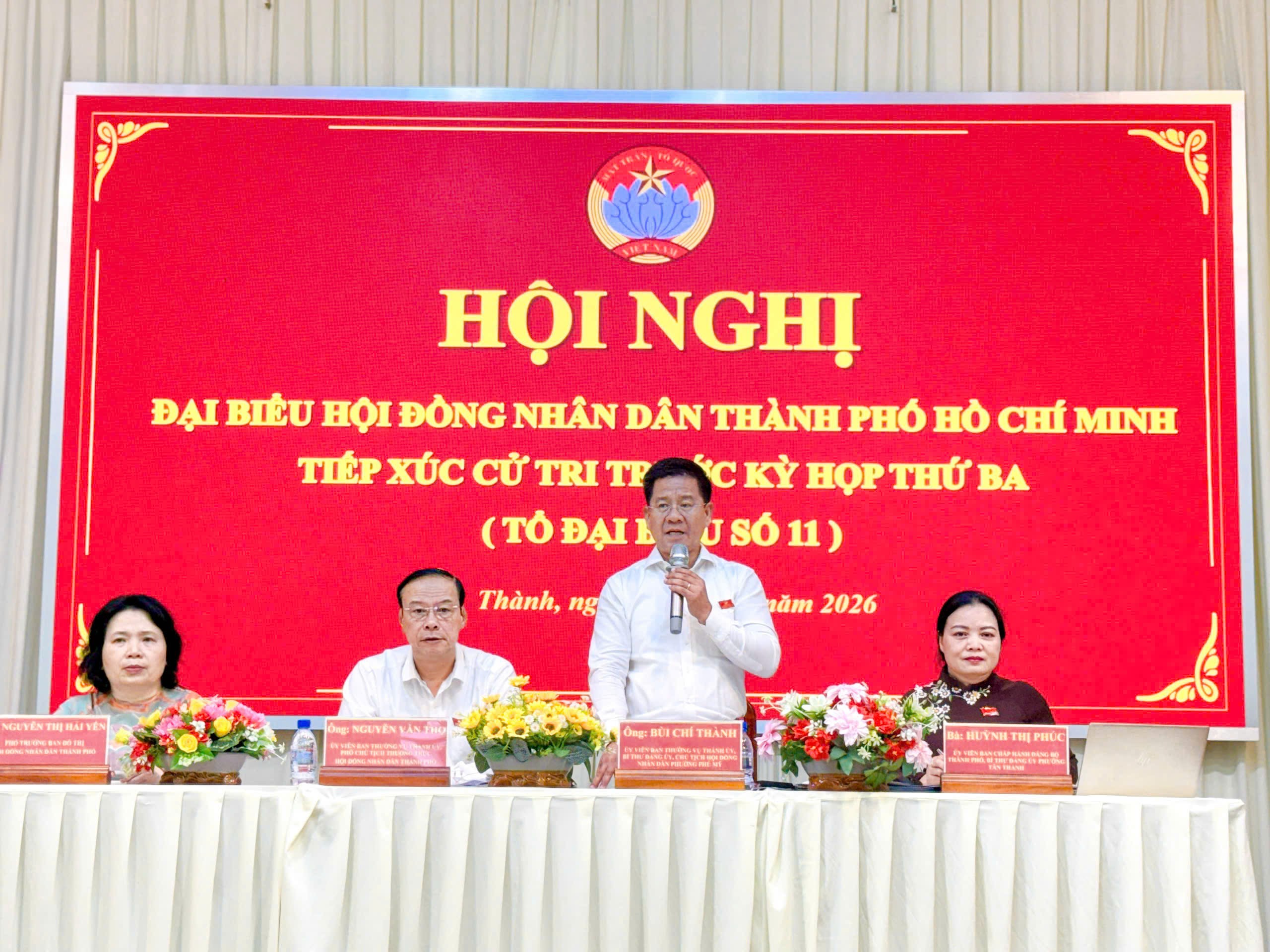 TỔ ĐẠI BIỂU SỐ 11 HỘI ĐỒNG NHÂN DÂN THÀNH PHỐ TIẾP XÚC CỬ TRI TRƯỚC KỲ HỌP THỨ BA - HĐND THÀNH PHỐ, KHÓA XI