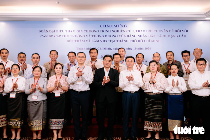 TP.HCM chia sẻ kinh nghiệm xây dựng Đảng, đào tạo cán bộ với Lào