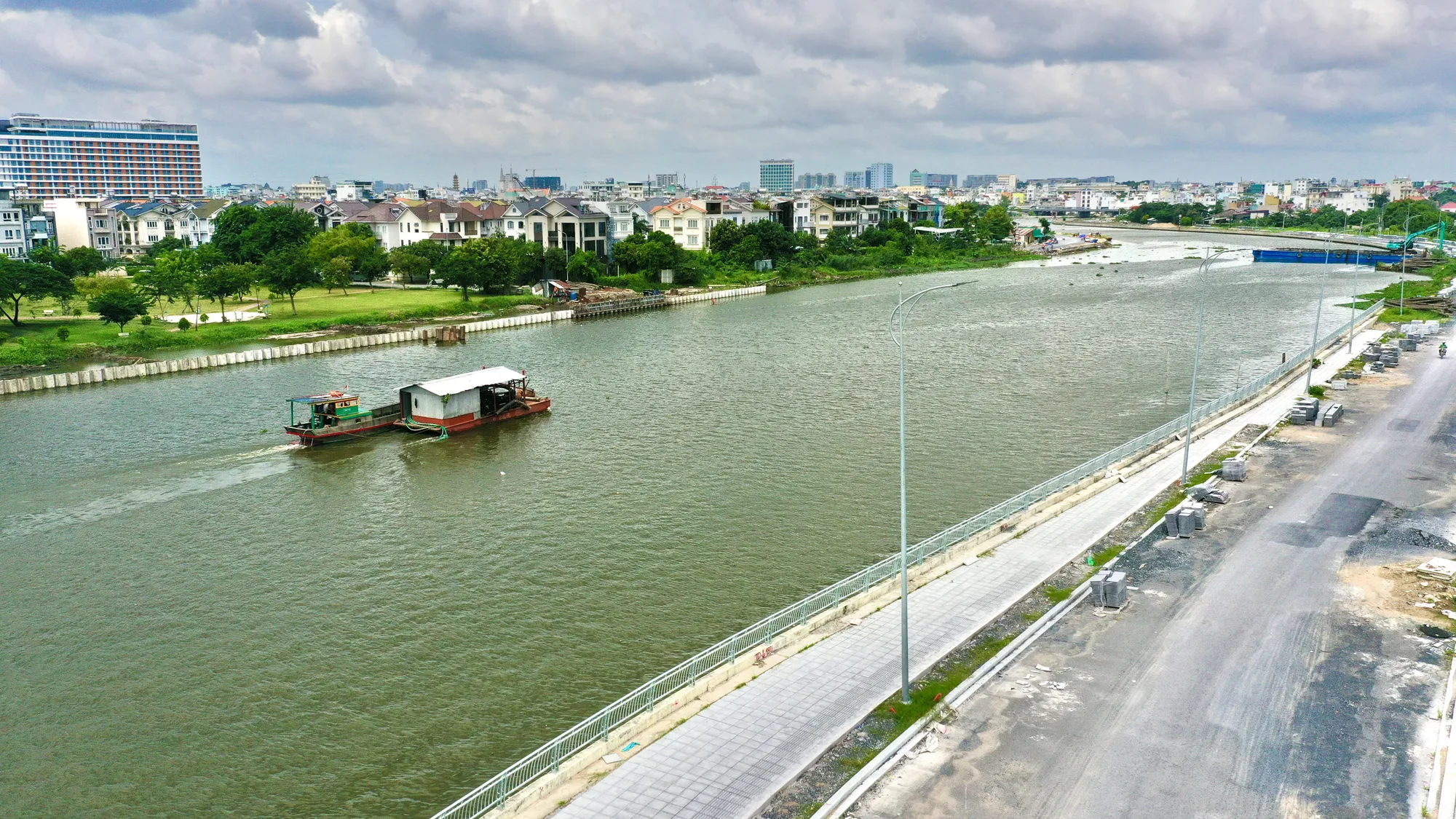 Thay “áo mới” cho những dòng kênh