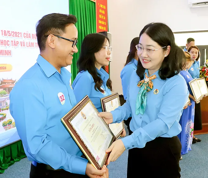 Bước chuyển sáng tạo trong kỷ nguyên số