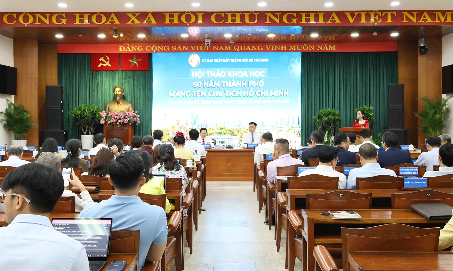 Đề xuất áp dụng mô hình phát triển thành công của Hàn Quốc cho TP.HCM