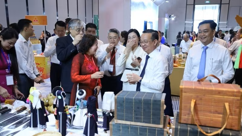 Thành phố Hồ Chí Minh phát huy vai trò đầu tàu liên kết vùng