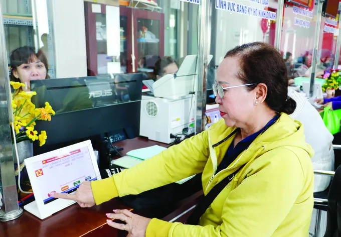 Chỉ số cải cách hành chính của TPHCM thăng hạng: Chuyển động bắt đầu từ đội ngũ cán bộ cơ sở