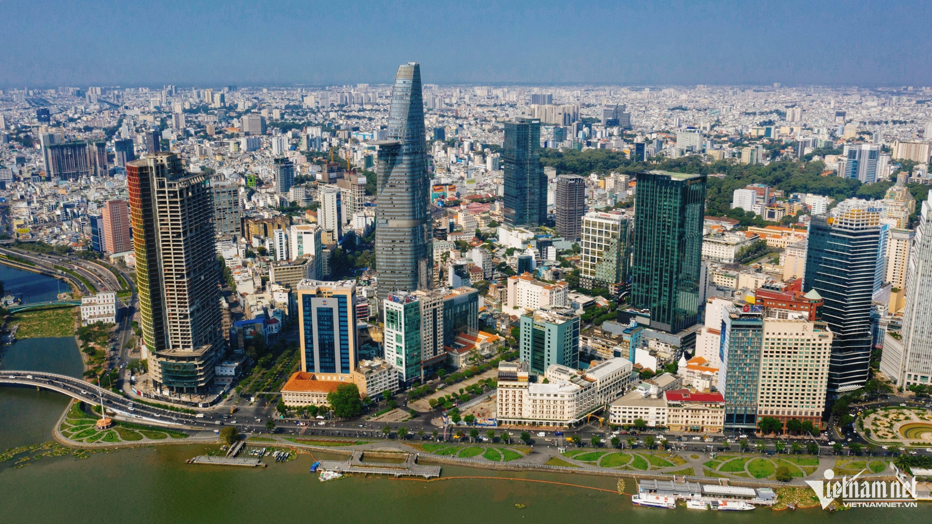 Quốc hội giao mục tiêu GDP tăng từ 10%, nâng cao toàn diện đời sống nhân dân