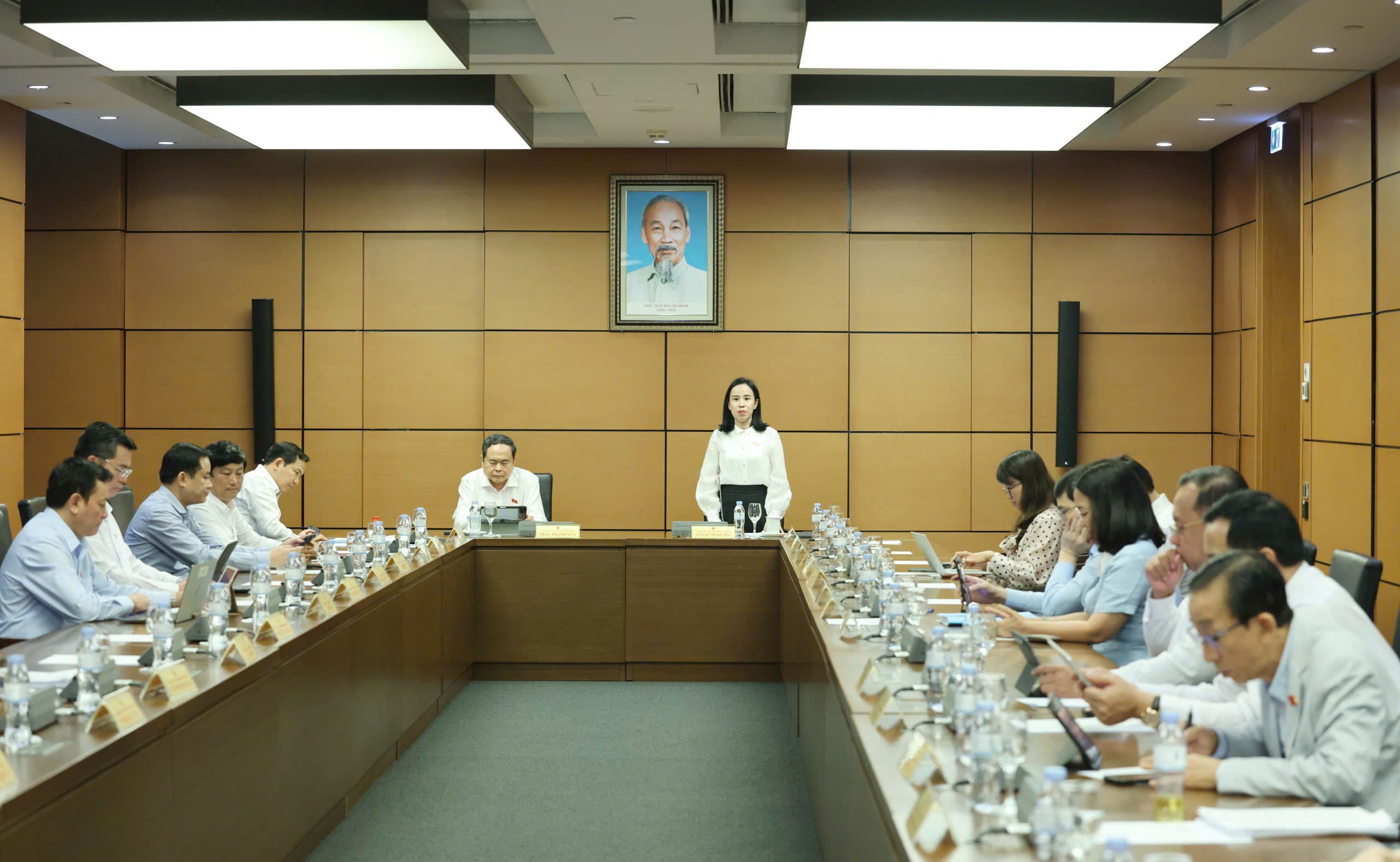 Với hộ kinh doanh: việc làm, an sinh xã hội là trên hết, trước hết