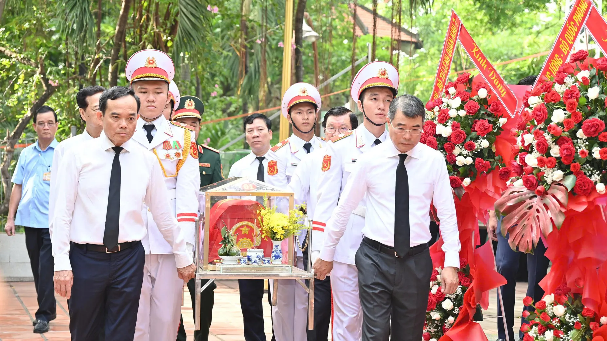 Thủ tướng Lê Minh Hưng: Nỗ lực cao nhất để đưa các Anh hùng liệt sĩ về với gia đình, quê hương