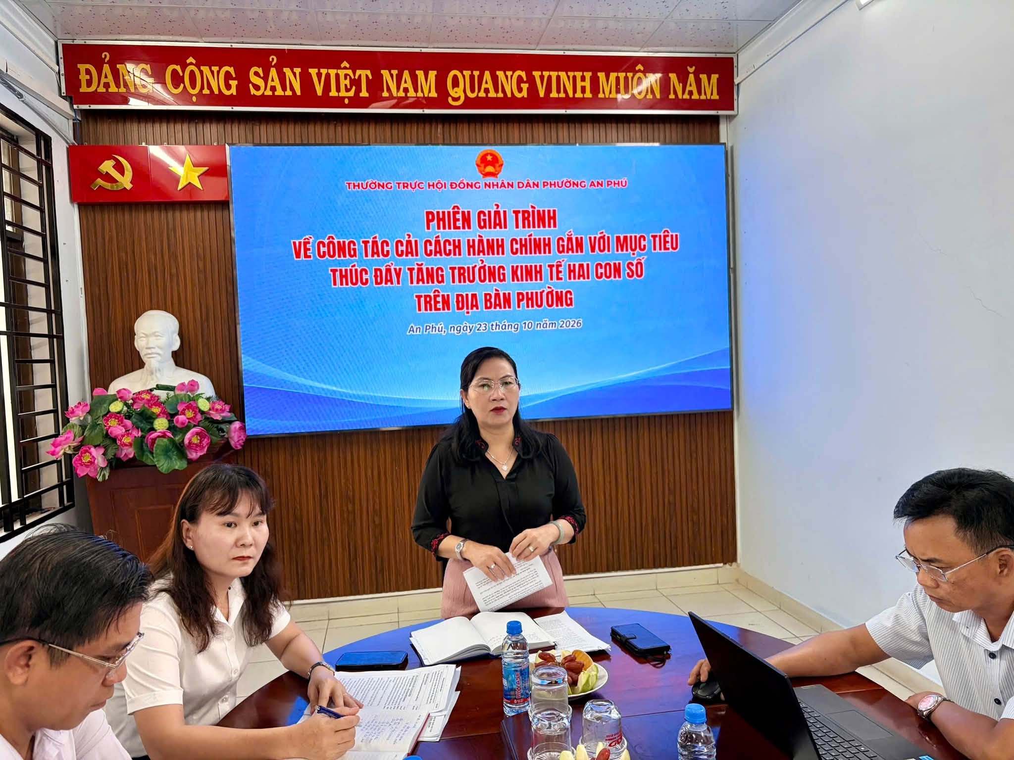 PHƯỜNG AN PHÚ: TỔ CHỨC HOẠT ĐỘNG GIẢI TRÌNH TẠI PHIÊN HỌP CỦA  THƯỜNG TRỰC HĐND PHƯỜNG “VỀ CẢI CÁCH HÀNH CHÍNH GẮN VỚI THÚC ĐẨY TĂNG TRƯỞNG KINH TẾ HAI CON SỐ”