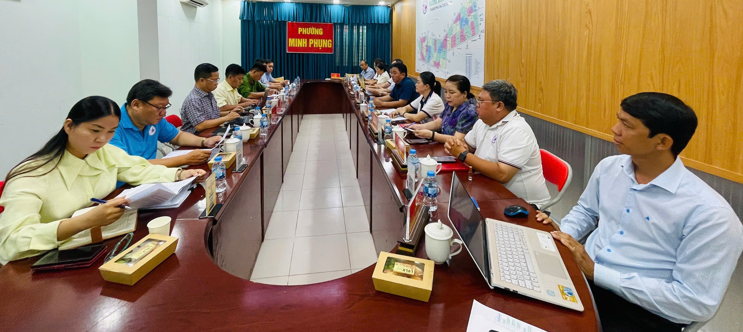 HĐND PHƯỜNG MINH PHỤNG TỔ CHỨC GIÁM SÁT CÔNG TÁC QUẢN LÝ TRẬT TỰ ĐÔ THỊ, VỆ SINH MÔI TRƯỜNG