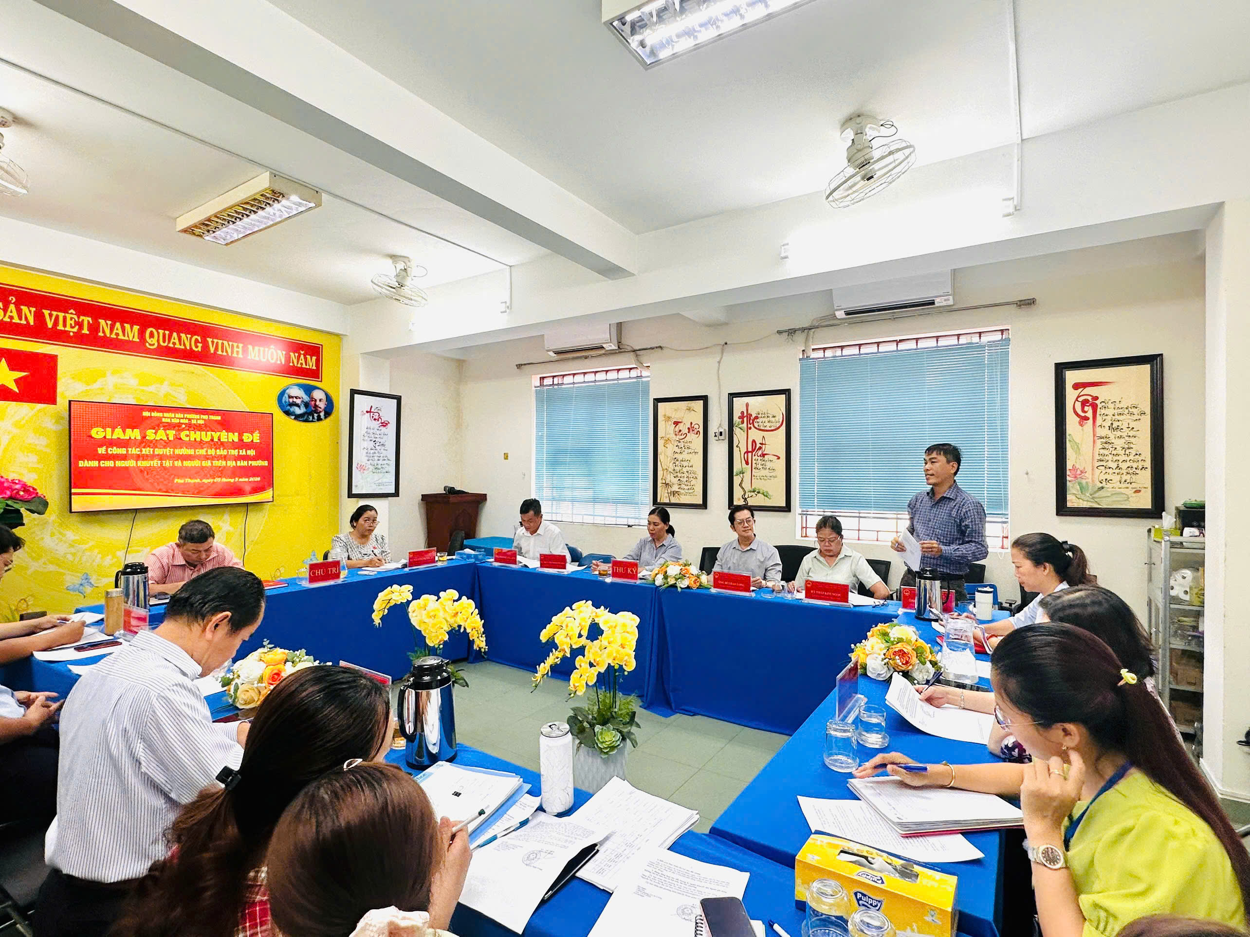 PHÚ THẠNH GIÁM SÁT CÔNG TÁC THỰC HIỆN CHÍNH SÁCH BẢO TRỢ XÃ HỘI ĐỐI VỚI NGƯỜI KHUYẾT TẬT VÀ NGƯỜI CAO TUỔI