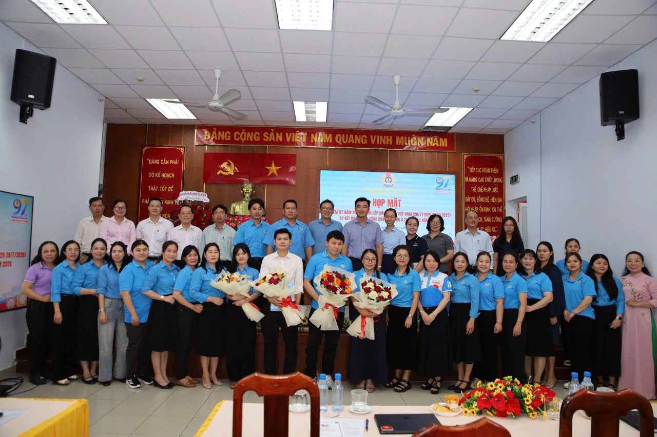 CÔNG ĐOÀN PHƯỜNG TÂN SƠN HÒA HỌP MẶT KỶ NIỆM 97 NĂM NGÀY THÀNH LẬP CÔNG ĐOÀN VIỆT NAM