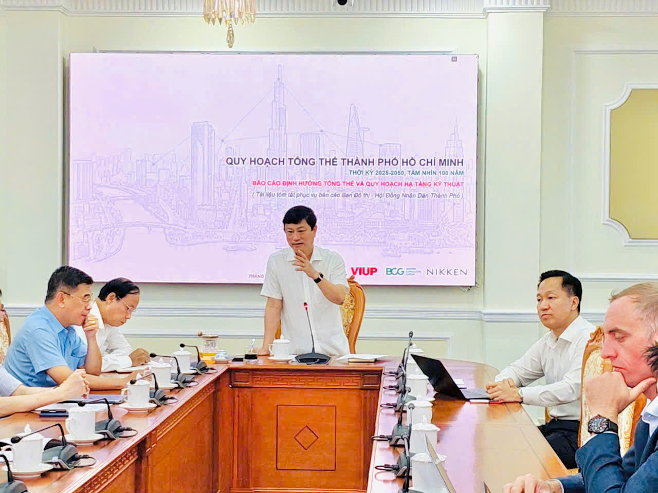 Từ góc nhìn thẩm tra của Ban Đô thị HĐND Thành phố: Quản lý nguồn thải bằng quan trắc tự động, liên tục - bảo vệ môi trường TP.HCM từ sớm, từ xa