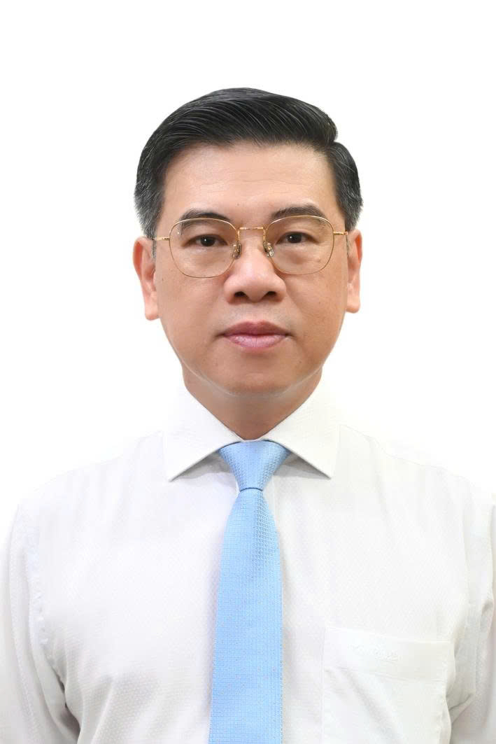 Nguyễn Văn Dũng 