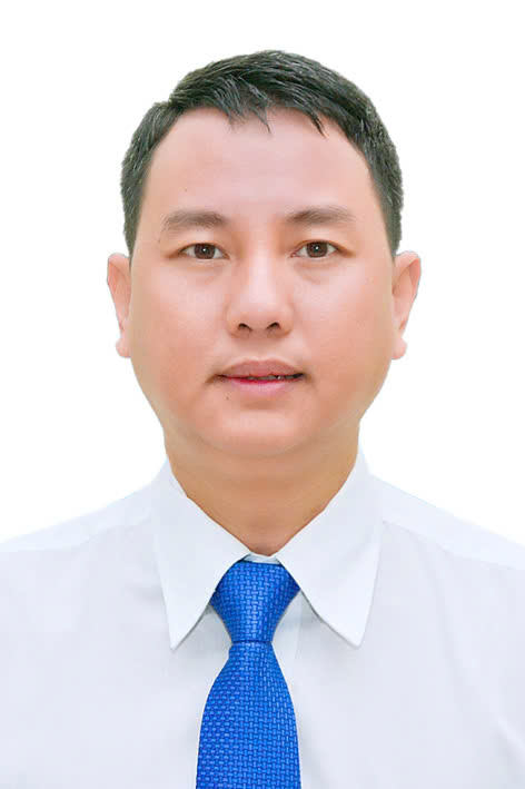 Nguyễn Bạch Hoàng Phụng 