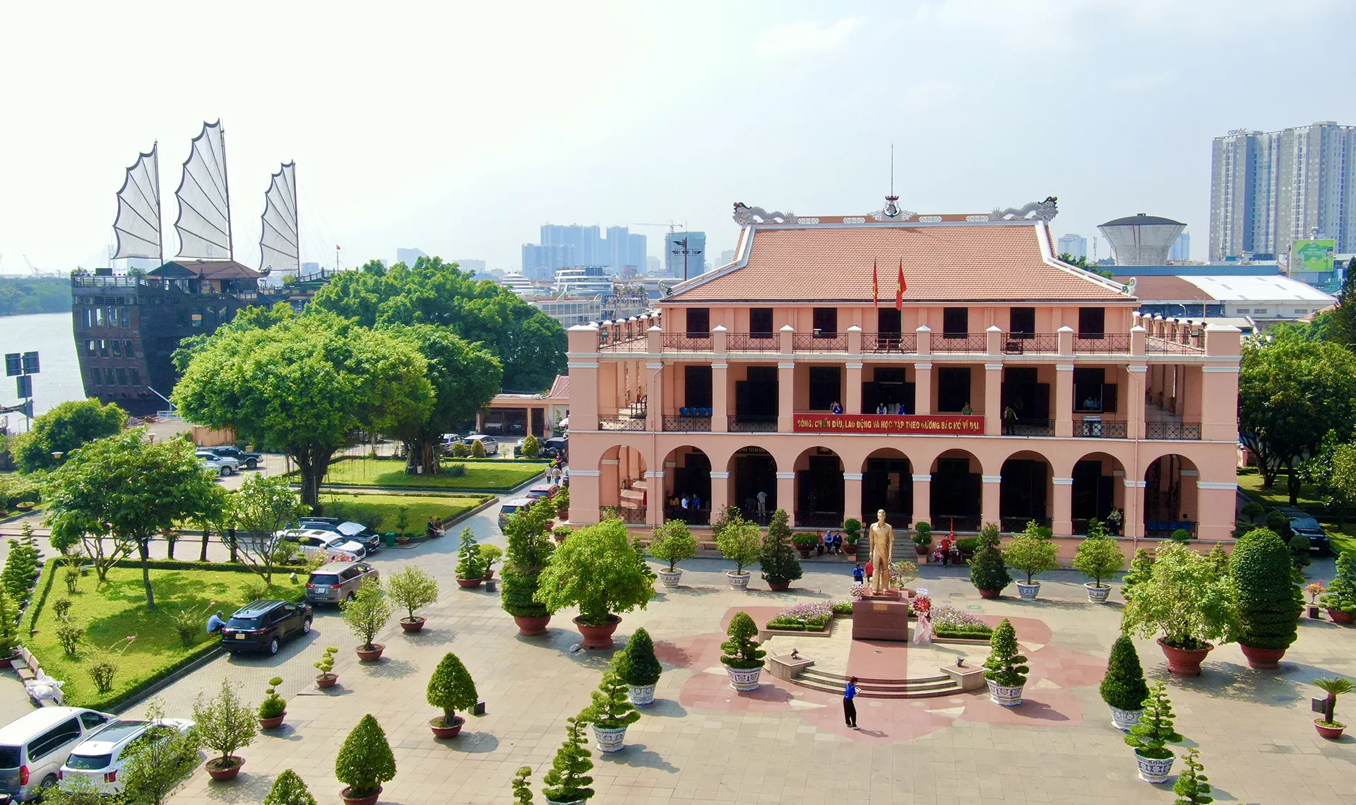 Không gian văn hóa Hồ Chí Minh - Mệnh lệnh hành động và bệ phóng kiến tạo tương lai