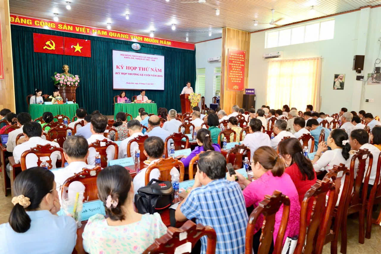 Hội đồng nhân dân xã Nhuận Đức tiên phong ứng dụng nền tảng số Hội đồng nhân dân Thành phố Hồ Chí Minh tại Kỳ họp thứ Năm (Kỳ họp thường lệ cuối năm 2025)