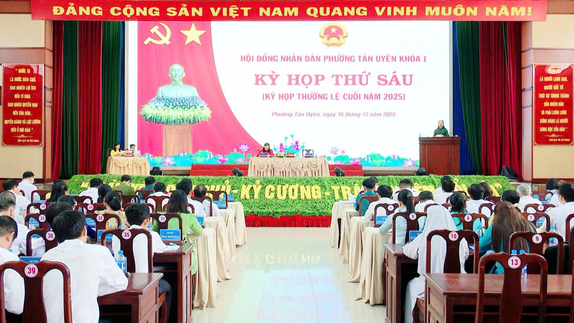 HĐND Phường Tân Uyên tiên phong ứng dụng "HĐND số" tại Kỳ họp thứ sáu