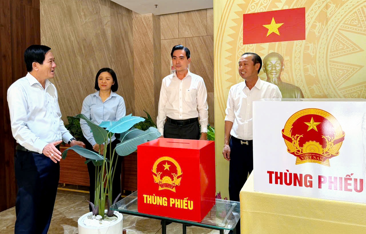 Các điểm bỏ phiếu tại chung cư, khu nhà trọ đã sẵn sàng cho Ngày hội non sông