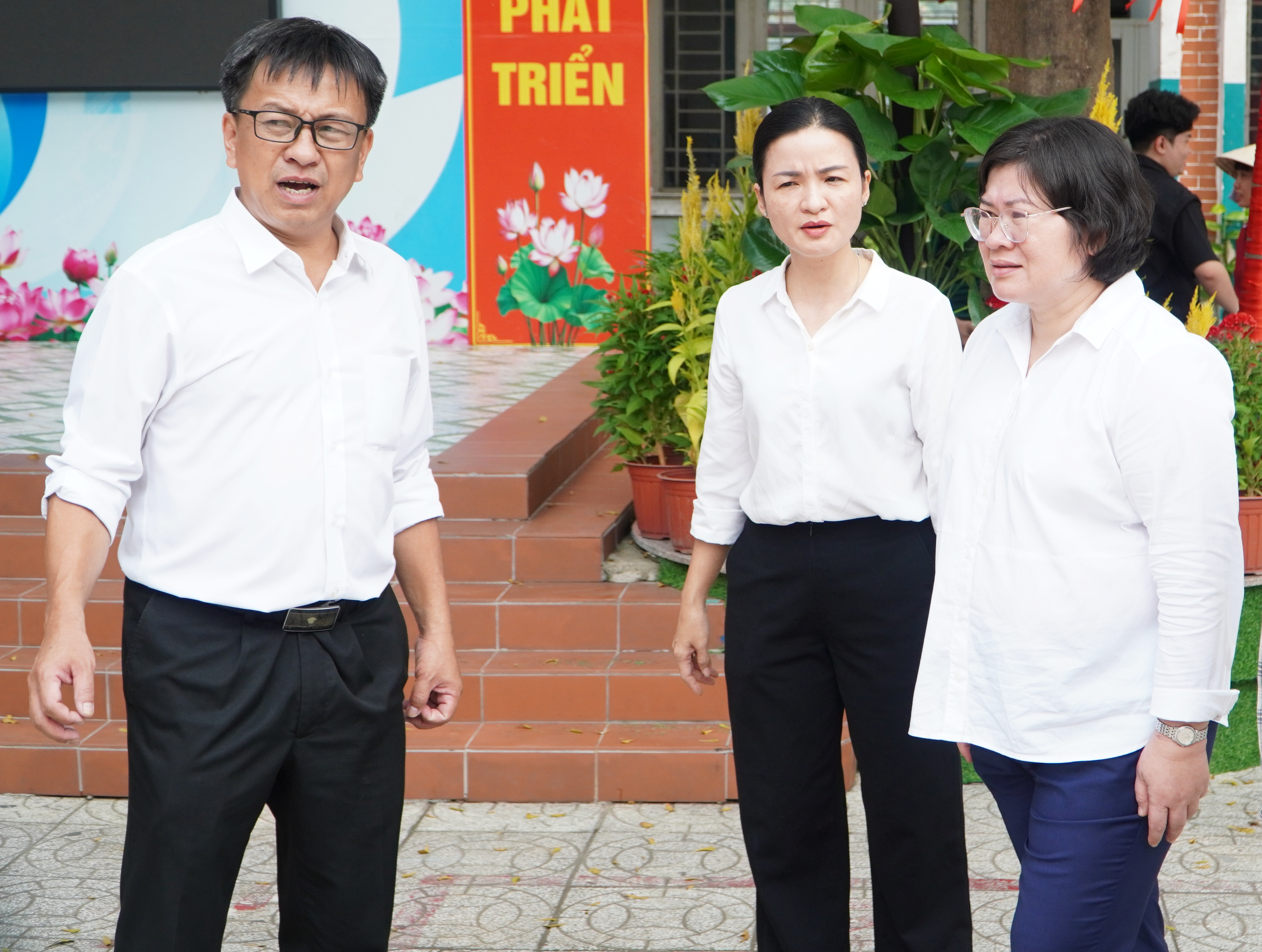 Lãnh đạo TPHCM kiểm tra công tác chuẩn bị bầu cử