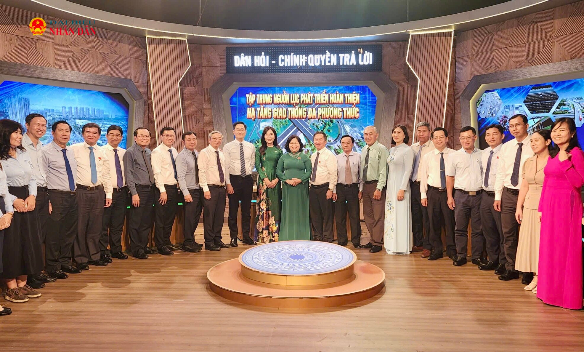Dân hỏi – Chính quyền trả lời: TP. Hồ Chí Minh tập trung nguồn lực phát triển giao thông đa phương thức
