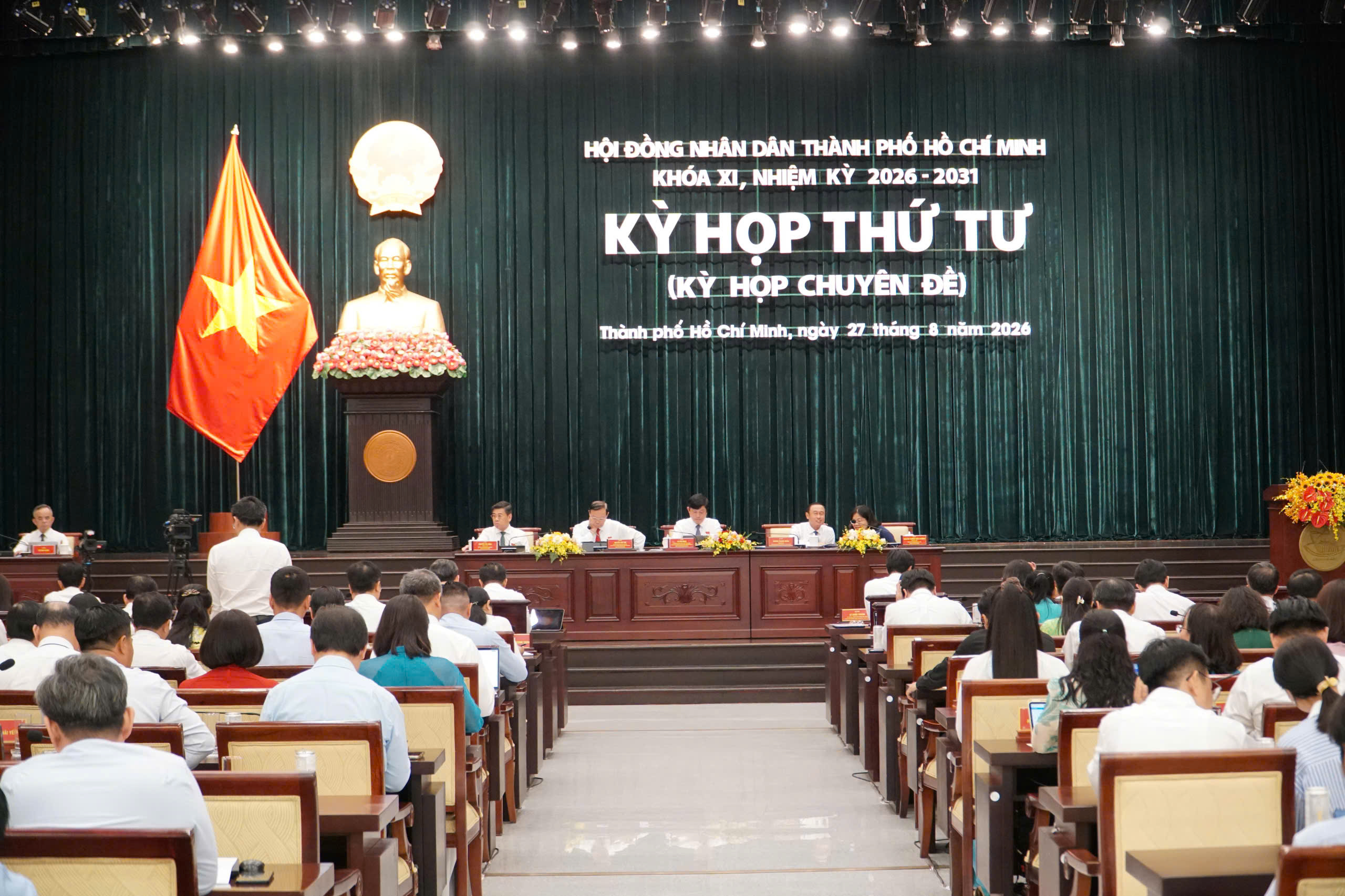 KỲ HỌP THỨ TƯ HĐND THÀNH PHỐ HỒ CHÍ MINH KHÓA XI: Khơi thông nguồn lực, tạo đột phá thể chế:  HĐND Thành phố Hồ Chí Minh thông qua 42 nghị quyết quan trọng