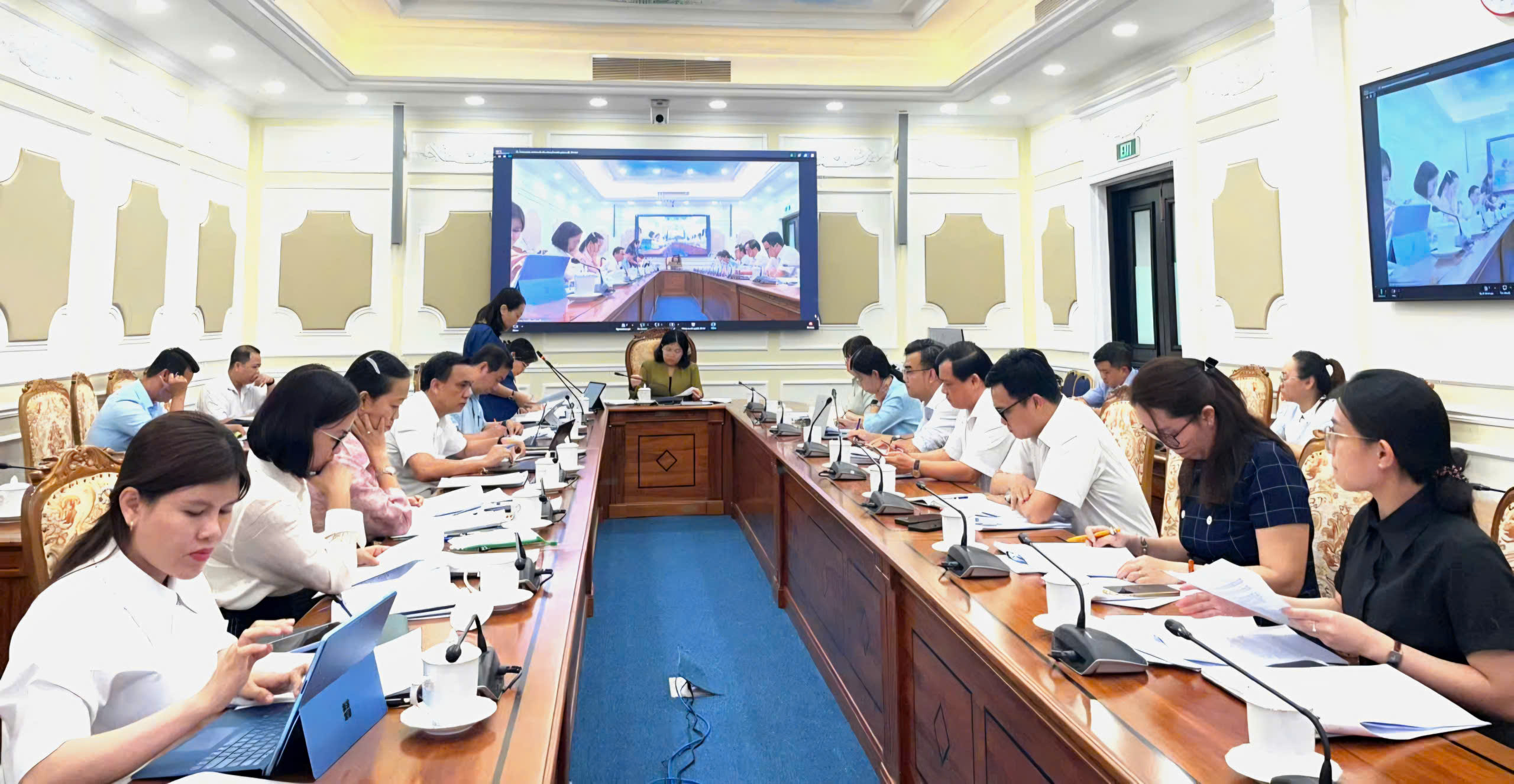Ban Pháp chế HĐND Thành phố Hồ Chí Minh thẩm tra các dự thảo Nghị quyết trình Kỳ họp thứ Năm