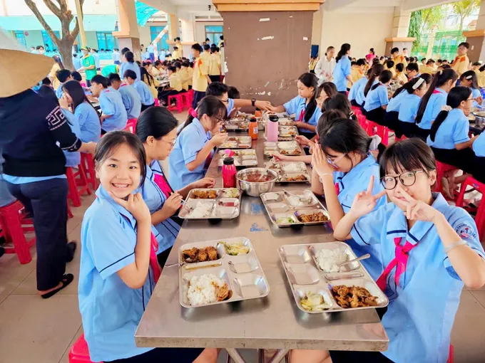 Trường học chủ động xử lý sự cố an toàn thực phẩm trong trường học