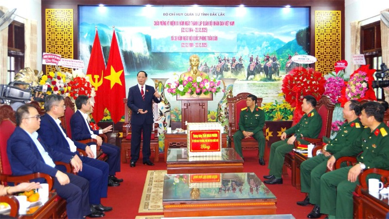 Phó Chủ tịch Quốc hội, Thượng tướng Trần Quang Phương làm việc tại Đắk Lắk 