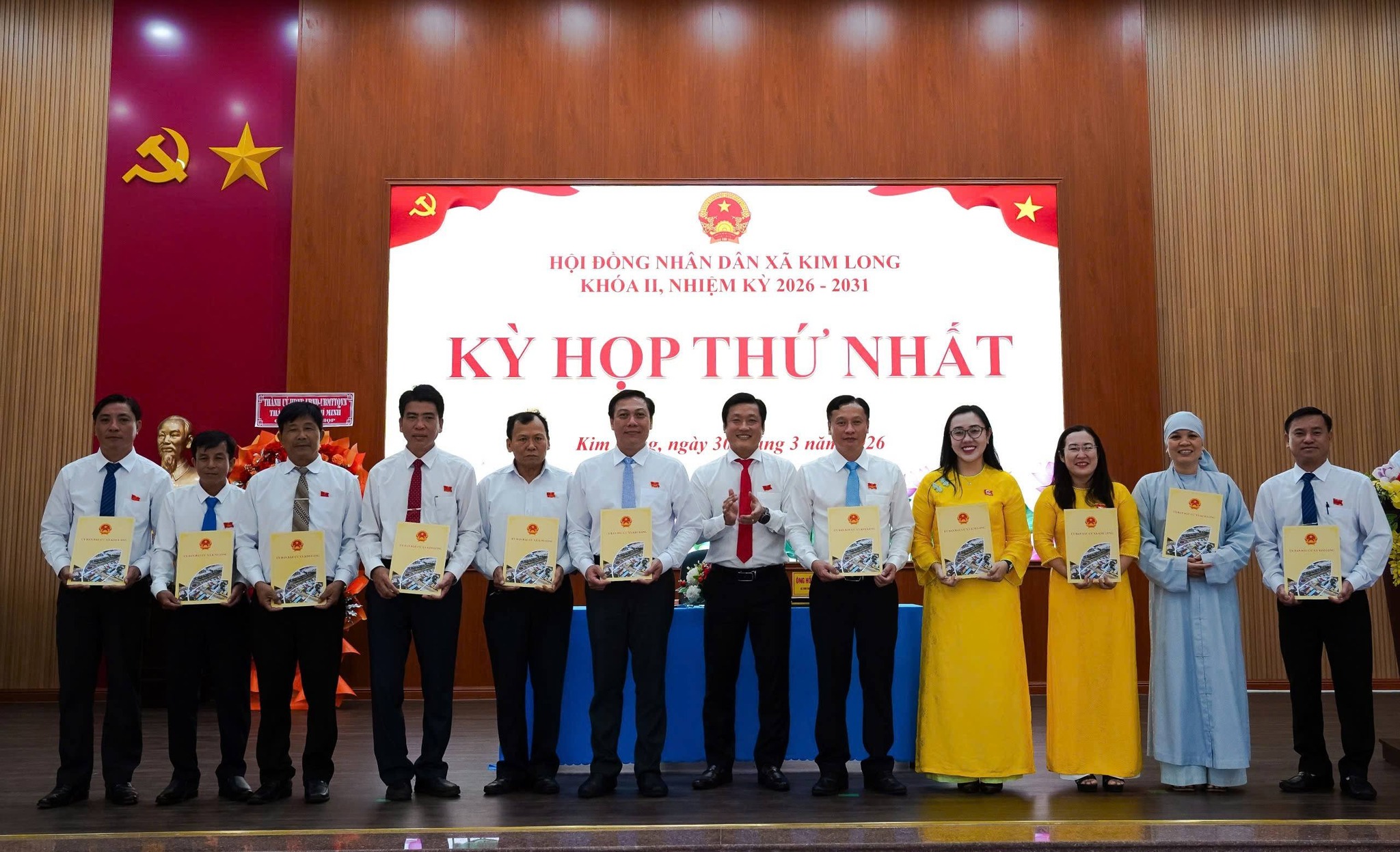 KỲ HỌP THỨ NHẤT HỘI ĐỒNG NHÂN DÂN XÃ KIM LONG, KHÓA II, NHIỆM KỲ 2026 – 2031