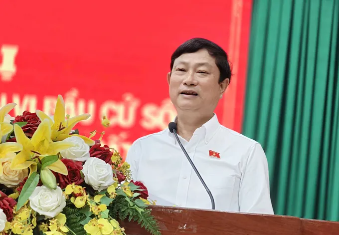 Cử tri kiến nghị nâng cấp hạ tầng, tháo gỡ bất cập bảo hiểm xe máy