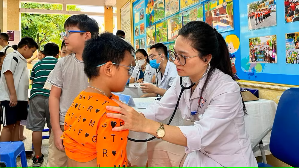 Học sinh từ mầm non đến trung học phổ thông sẽ được sàng lọc 5 nhóm bệnh, tật từ năm 2028