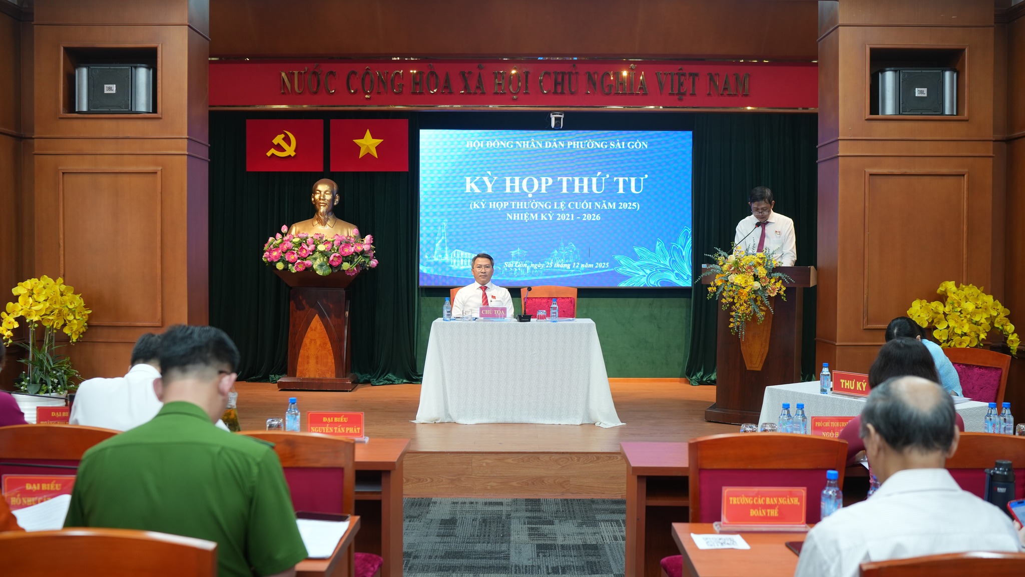 Hội đồng nhân dân phường Sài Gòn thông qua nhiều nghị quyết quan trọng tại Kỳ họp thứ 4 (Kỳ họp thường lệ cuối năm 2025)