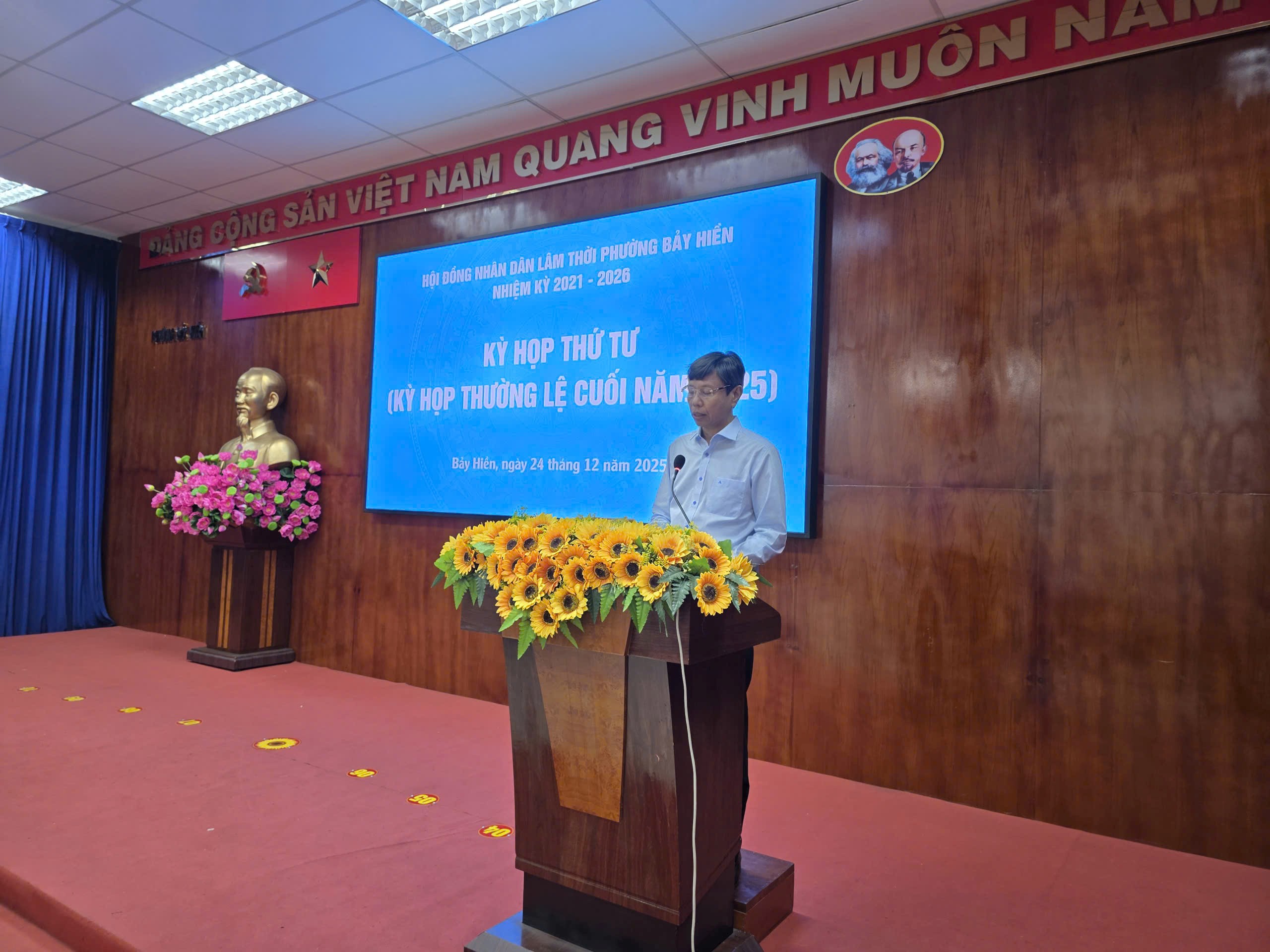 Hội đồng nhân dân phường Bảy Hiền tổ chức kỳ họp thứ IV (thường lệ cuối năm 2025), đẩy mạnh chuyển đổi số trong hoạt động HĐND