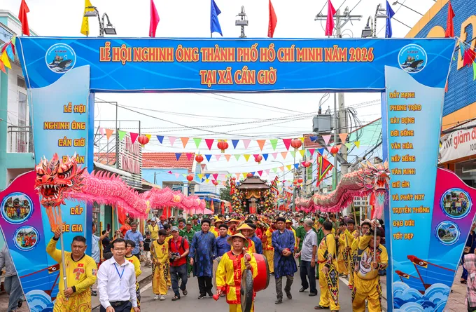 Rực rỡ sắc màu Lễ hội Nghinh Ông TPHCM