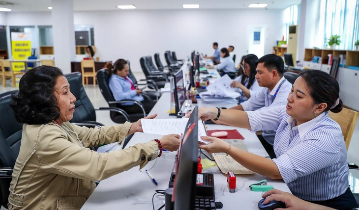 Thủ tướng yêu cầu các bộ trưởng nghiêm túc thực hiện cắt giảm thủ tục, điều kiện kinh doanh
