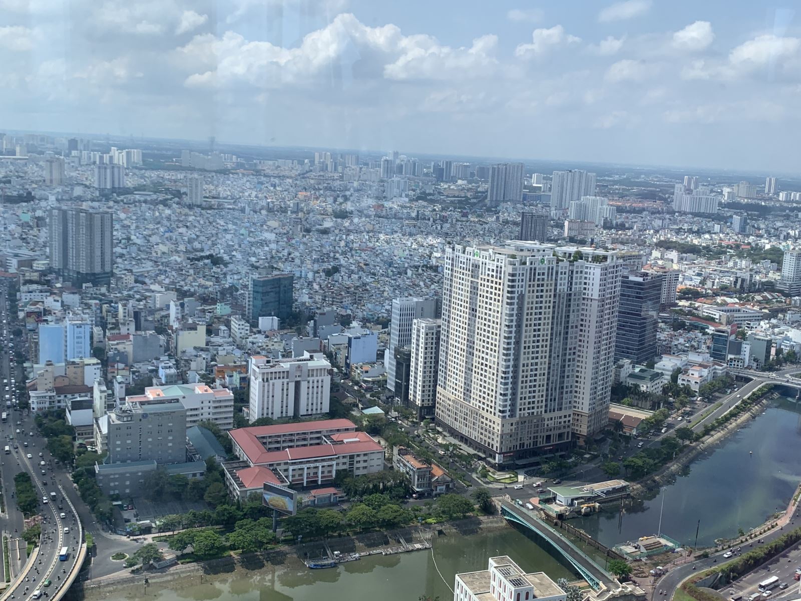 TP Hồ Chí Minh 50 năm mang tên Bác - Bài 1: Tinh thần 'xé rào' để tạo sức bật mới