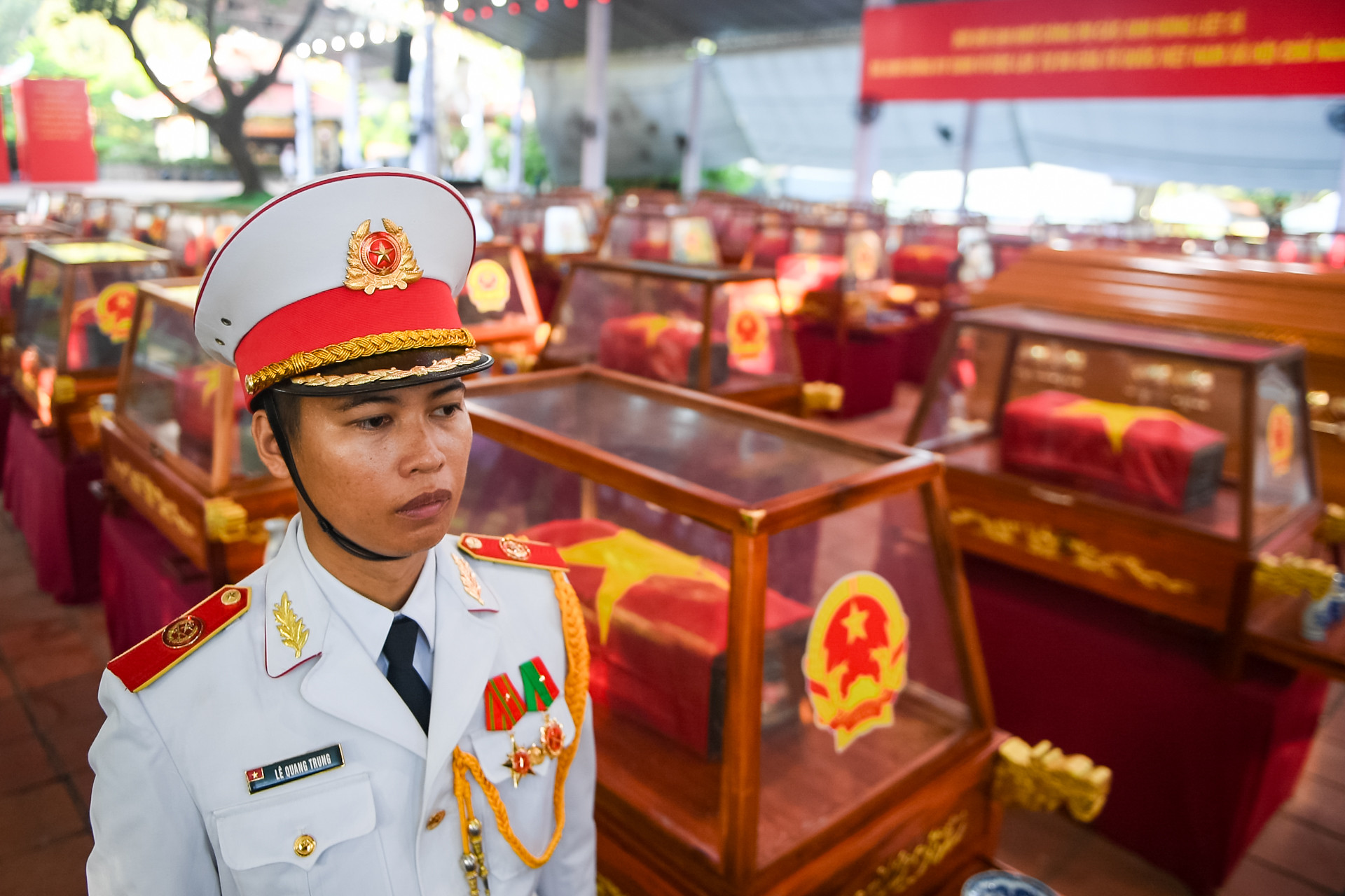 Hơn 100 ngày đêm 'lật từng tấc đất' tìm kiếm 731 hài cốt liệt sĩ tại công viên Lê Thị Riêng