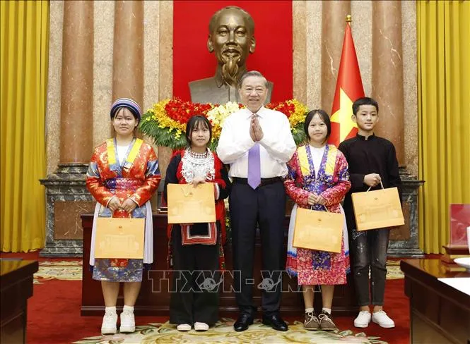 Tổng Bí thư, Chủ tịch nước Tô Lâm: Một việc tử tế hôm nay là biểu hiện sinh động của thi đua ái quốc