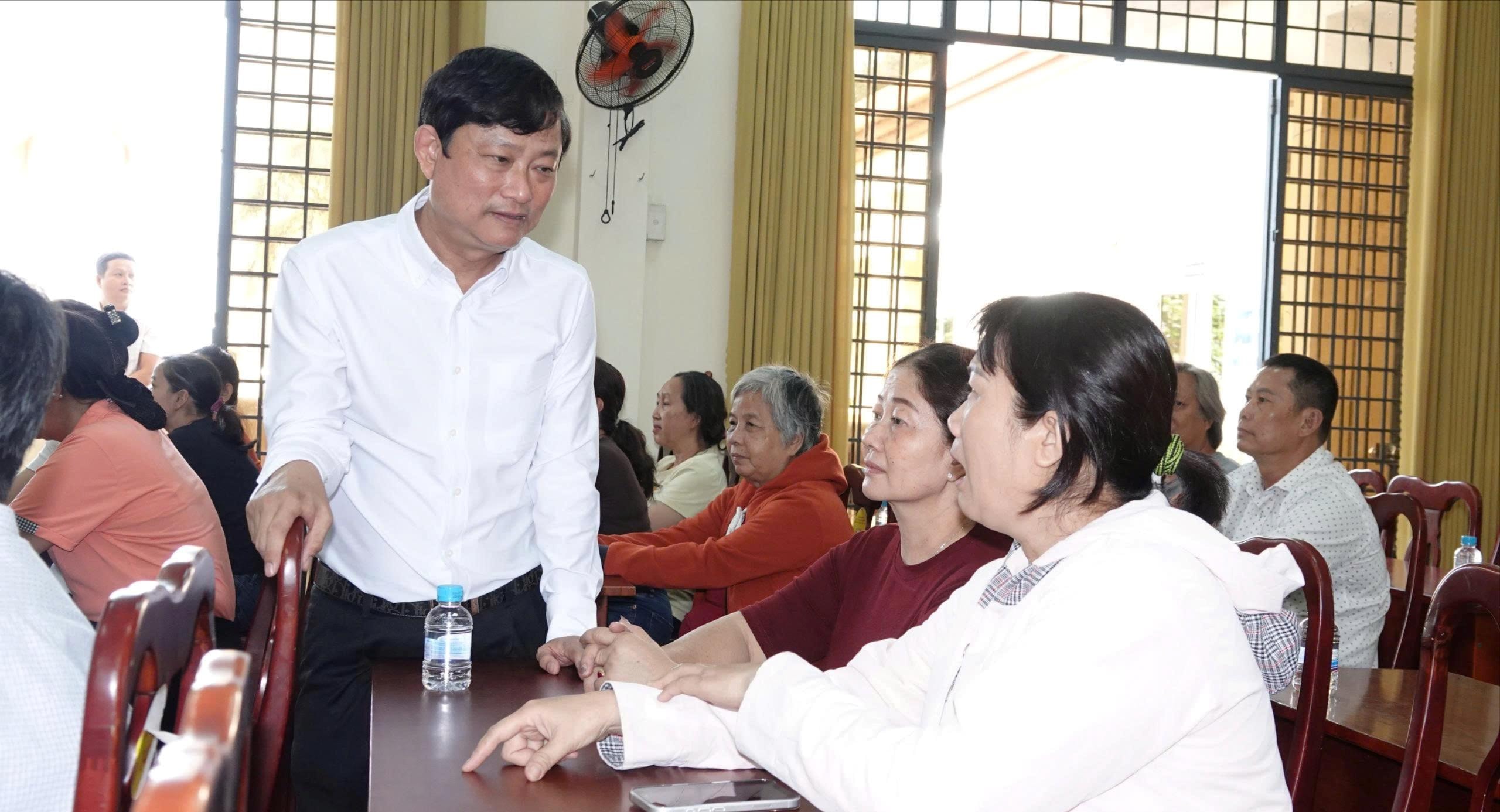  Cử tri nơi cư trú tín nhiệm tuyệt đối Chủ tịch HĐND TP. Hồ Chí Minh Võ Văn Minh ứng cử ĐBQH Khóa XVI