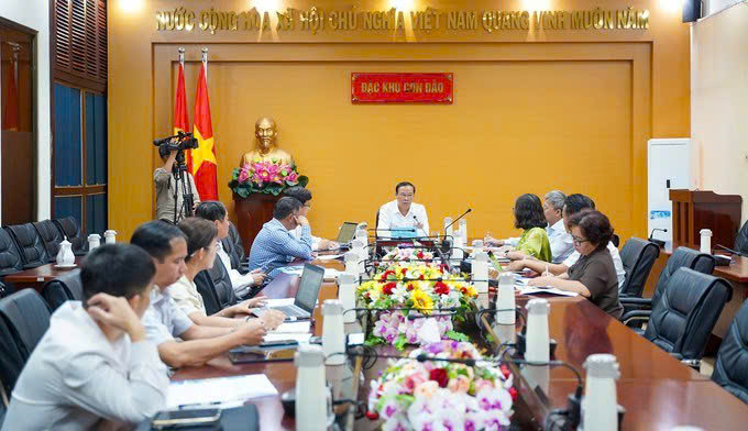 Phó Chủ tịch Thường trực HĐND TP.HCM Nguyễn Văn Thọ kiểm tra công tác chuẩn bị bầu cử tại đặc khu Côn Đảo