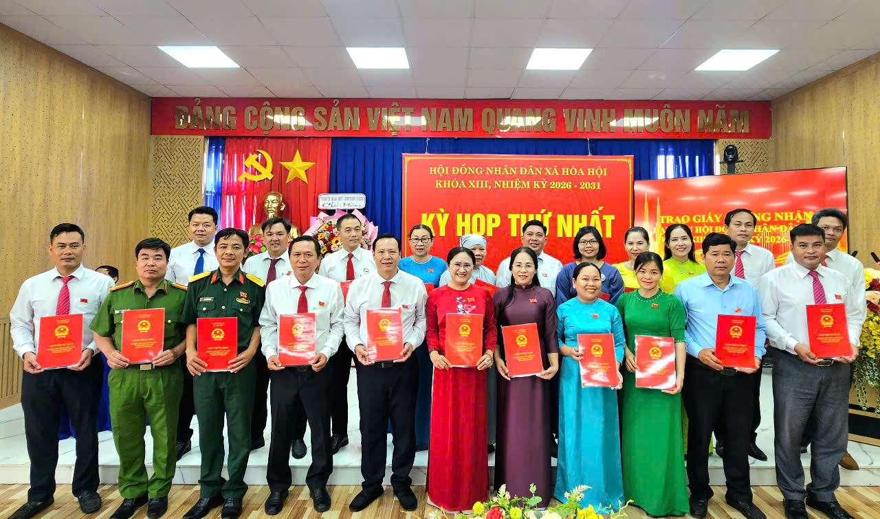 HÒA HỘI: KỲ HỌP THỨ NHẤT HĐND XÃ KHÓA XIII – KIỆN TOÀN BỘ MÁY LÀM ĐIỂM TỰA PHÁT TRIỂN