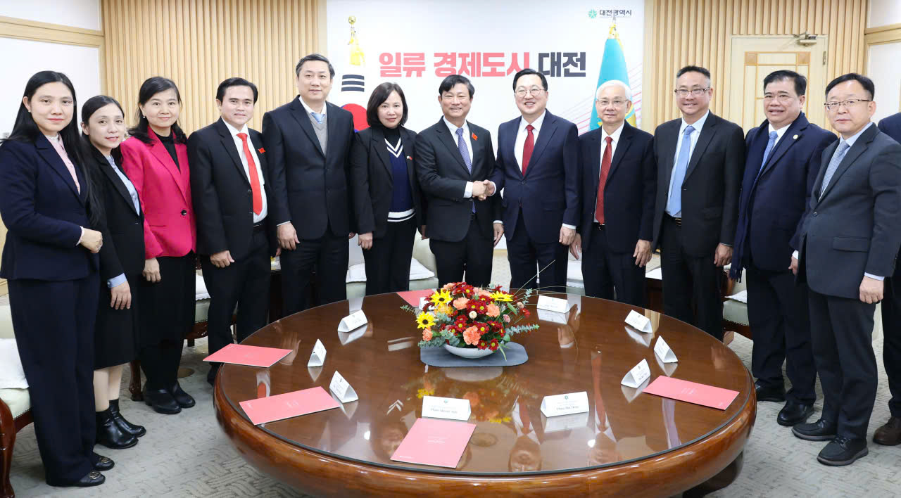 Đoàn Đại biểu Hội đồng Nhân dân Thành phố Hồ Chí Minh thăm và làm việc tại Hàn Quốc và Nhật Bản