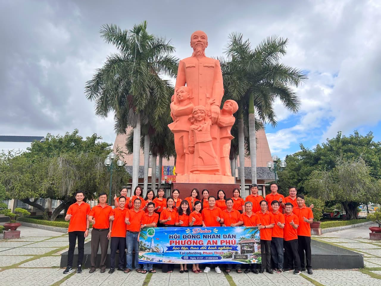 ĐOÀN ĐẠI BIỂU HĐND PHƯỜNG AN PHÚ TỔ CHỨC HOẠT ĐỘNG VỀ NGUỒN TẠI KHU DI TÍCH LỊCH SỬ TRƯỜNG DỤC THANH VÀ DÂNG HƯƠNG CHỦ TỊCH HỒ CHÍ MINH TẠI BẢO TÀNG HỒ CHÍ MINH BÌNH THUẬN