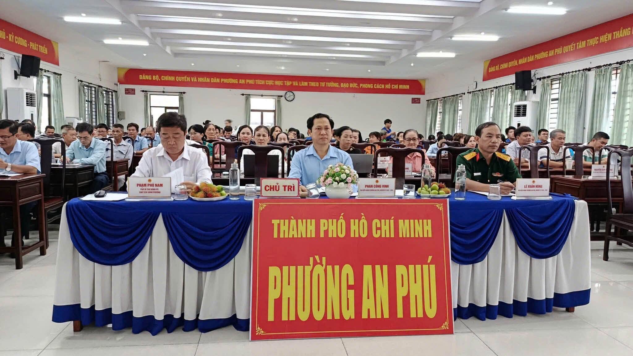 PHƯỜNG AN PHÚ: CỬ TRI PHƯỜNG AN PHÚ TIẾP XÚC ĐẠI BIỂU HĐND THÀNH PHỐ VÀ ĐẠI BIỂU HĐND PHƯỜNG SAU KỲ HỌP THỨ BA